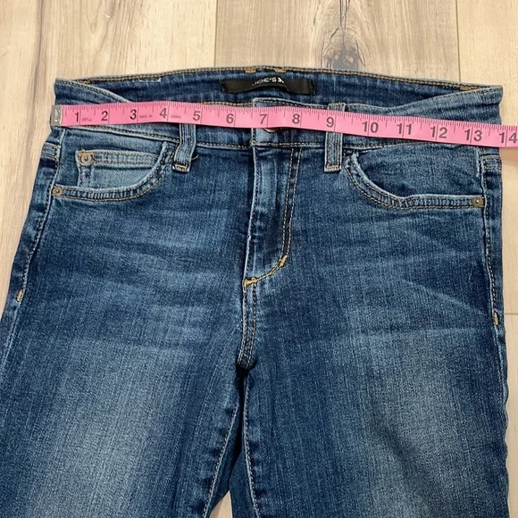 Joe’s Crop Jeans, size 26. - Picture 7 of 8